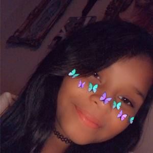 Meet your Posher, Lindzy